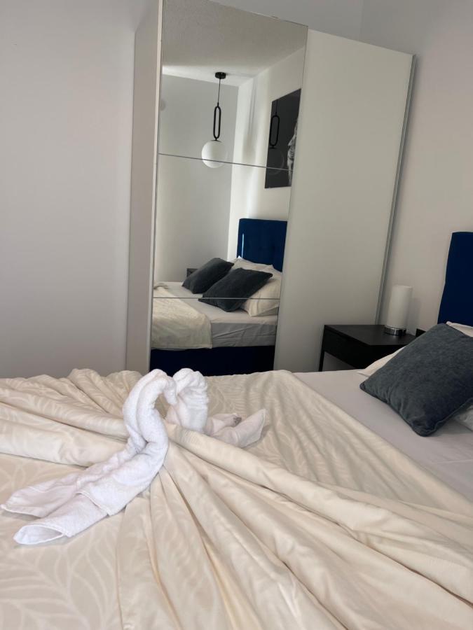 Apartment Nadalina Рогозница Экстерьер фото